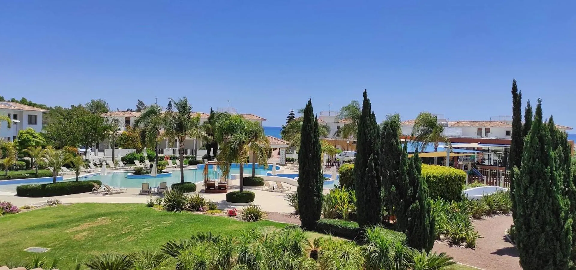 Luxury Beachfront Villa With Private Pool, Yoga & Sea Adventures Larnaca Holiday home