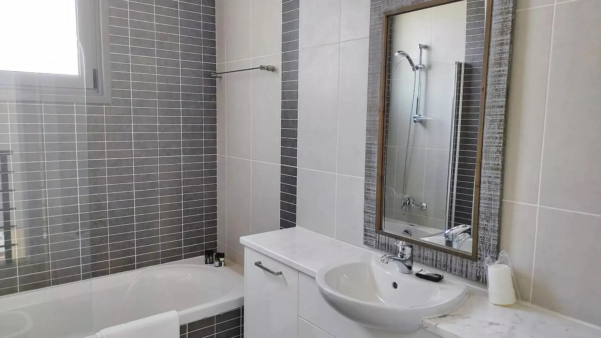 Luxury Beachfront Villa With Private Pool, Yoga & Sea Adventures Larnaca Holiday home